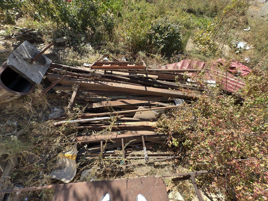 Советское железо, трубы и металл для стройки