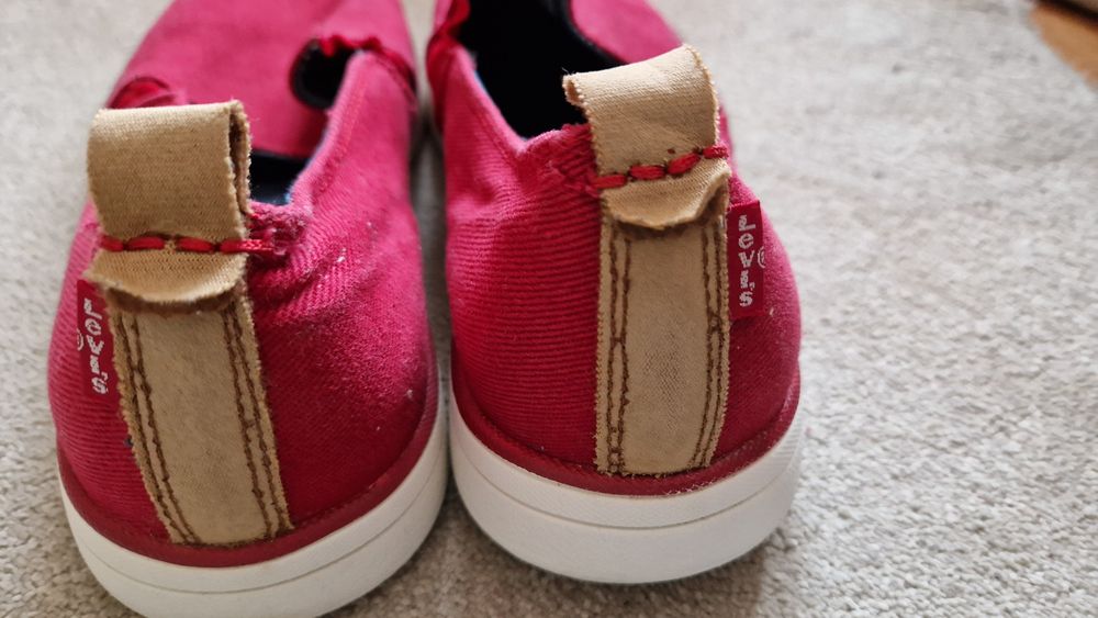 Tenisi Levi's-marimea 44