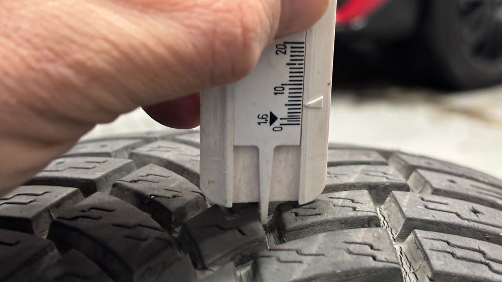 Roti iarna 185/65/14 4x108 cu jante TOORA