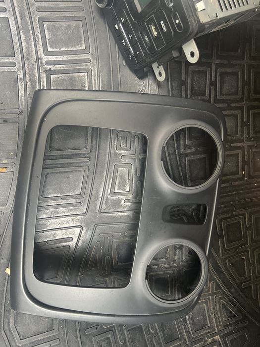 Media nav logan ( casetofon/cd player)