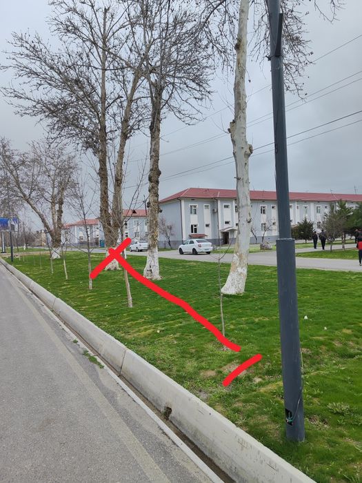 Нотурар Ер майдони сотилади Савдо павилони куриш учун  локация зур жой