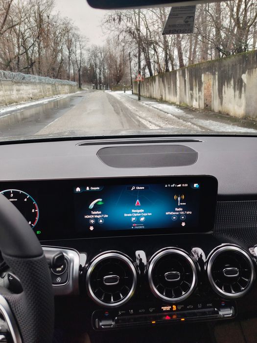 Mercedes Benz GLB 2023