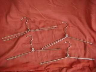 Вешалка плечики для одежды металлические