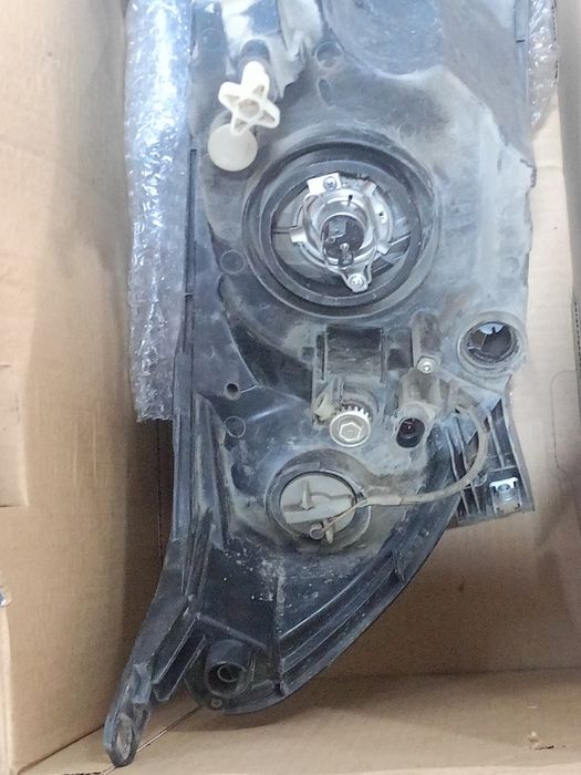 Фары на гранту оригинальные