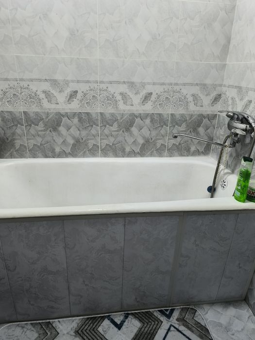 Yakkasaroy tumani Boshliq Mahallasida uy ijaraga beriladi 1*2/5/5