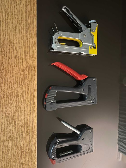 Такери ръчни 3 бр.