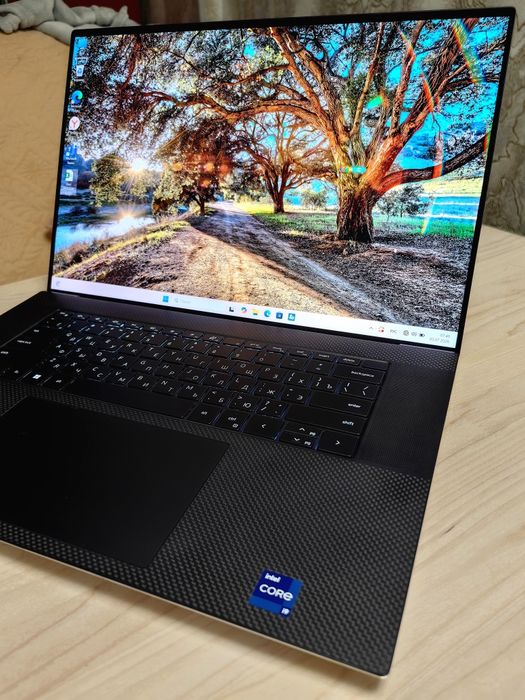 Dell XPS 9720 Core i9-12900HK, 24GB, RTX 3060, 2TB, OLED 4K 700nit