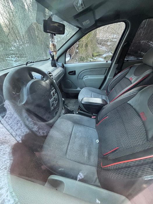 Vând Dacia Logan 1.6MPI 2005