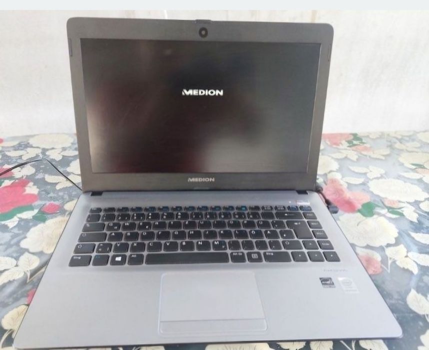 Laptop Medion Akoya Celeron