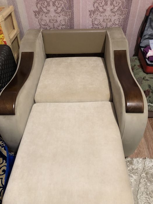 Раскладной диван с креслом