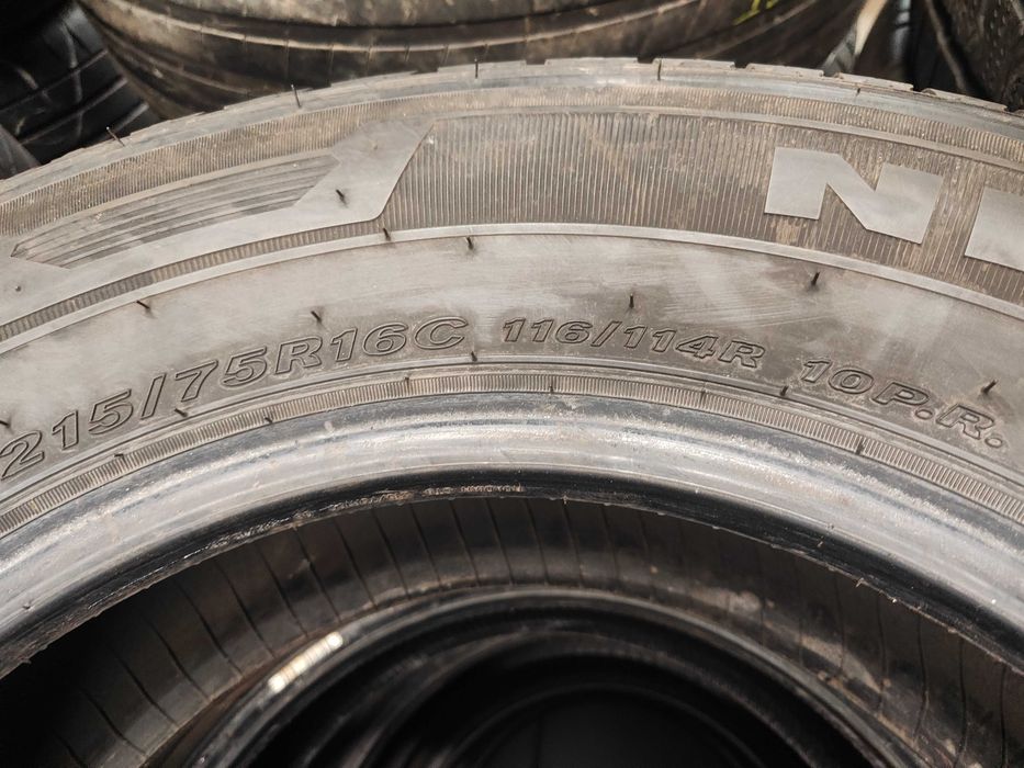 4бр.летни гуми 215/75/16C Nexen