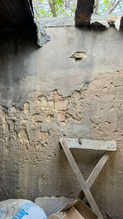 Отдаем кирпичные стены на разбор