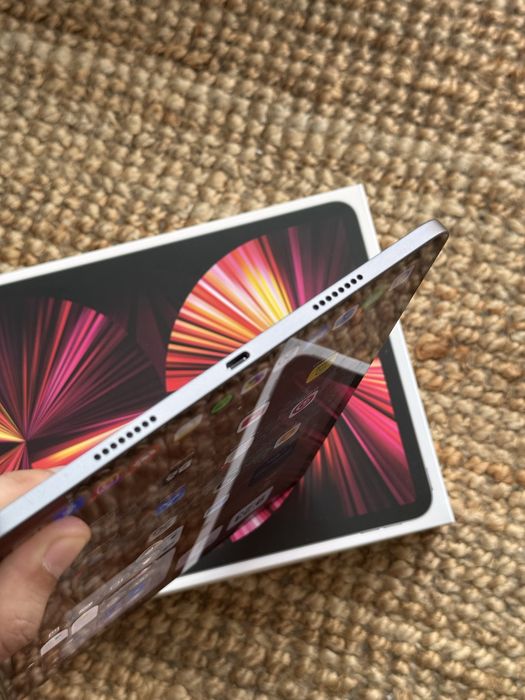 Ipad 11 pro 3rd gen M1 128gb wiFi space grey