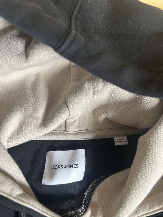 Суичър на Jack&Jones