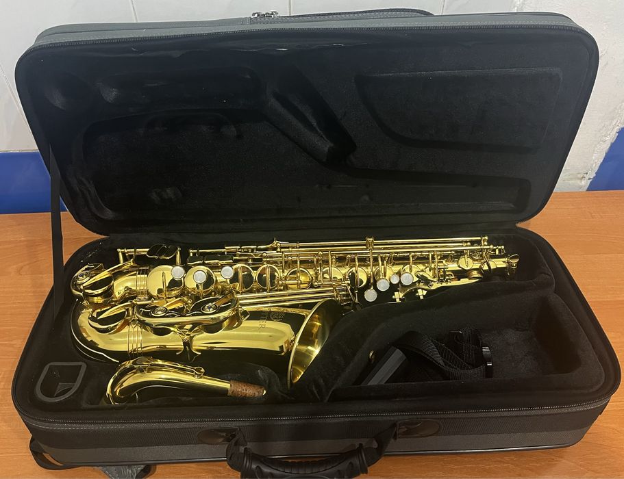 Саксофон jupiter