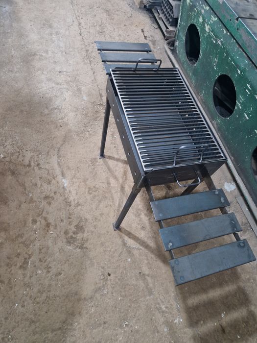 Gratar gradina picnic grill 60x40x15x3 cu polițe demontabile