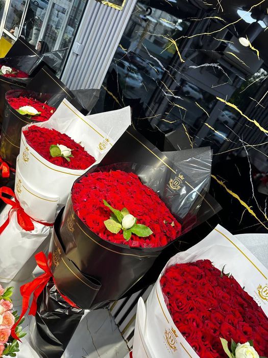 Доставка Цветов Роз по Ташкенту. От 650.000сум за 101шт.