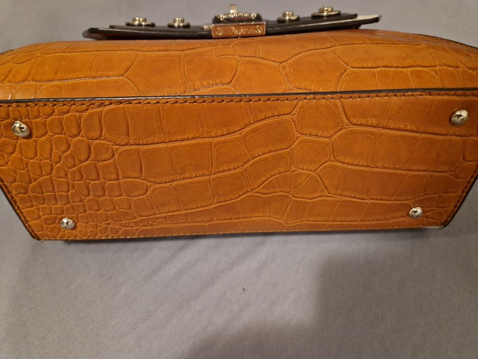 Geanta guess originala