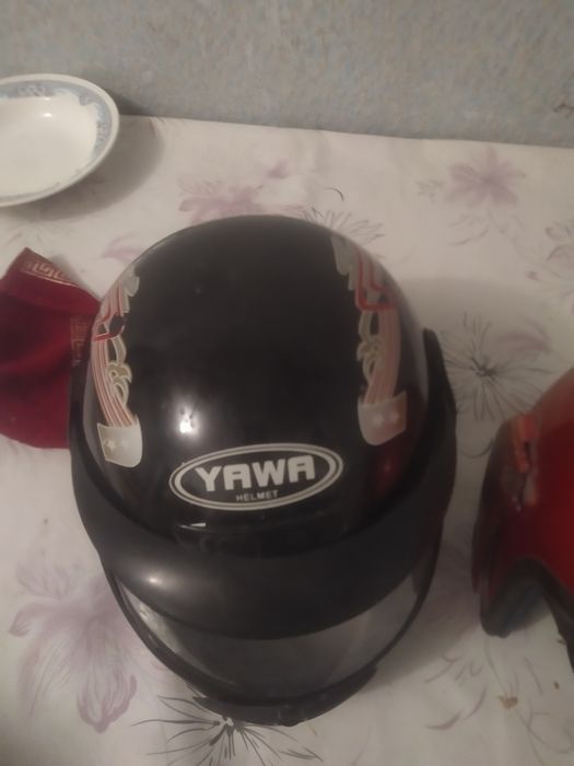 Мото каска сатылады