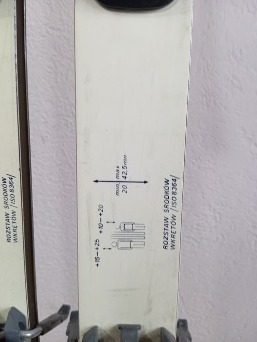 Лыжи продам срочно!!