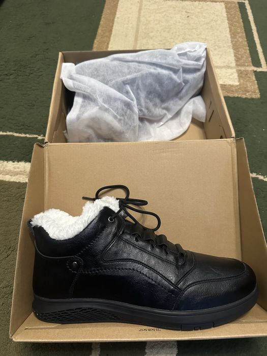 Зимняя обувь абсолютно новая.