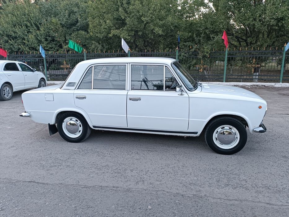 vaz 21011 sotiladi yili 84