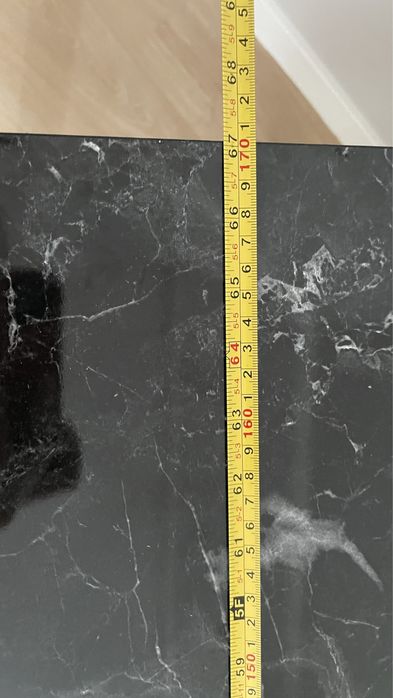 Продам стол со стульями в гостиную