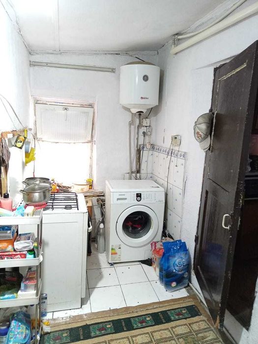 Продам дом с бассейном в центре СРОЧНО