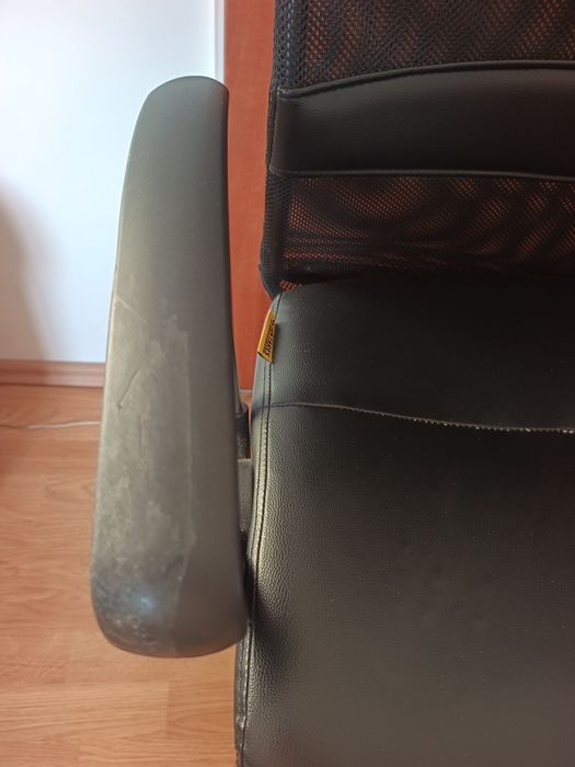 scaun ergonomic pentru birou