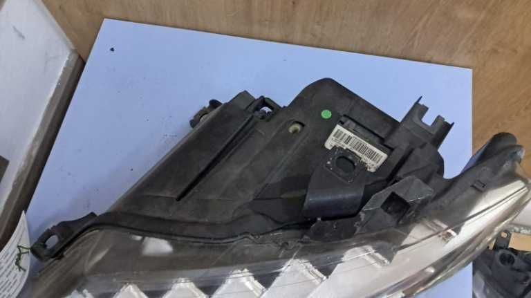 far stanga / dreapta bi-xenon led adapti Audi Q7 4L an 2014