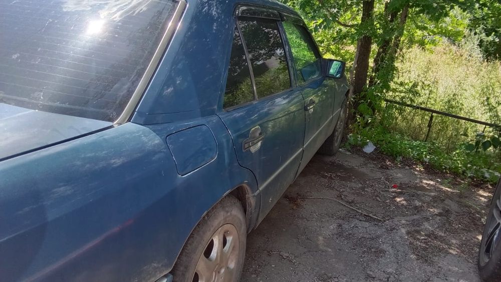 Продам машину Mercedes