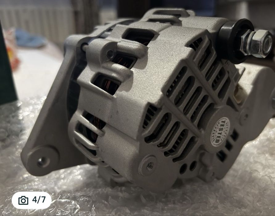 Алтернатор Дачия Логан 1.6 бензин 2011г