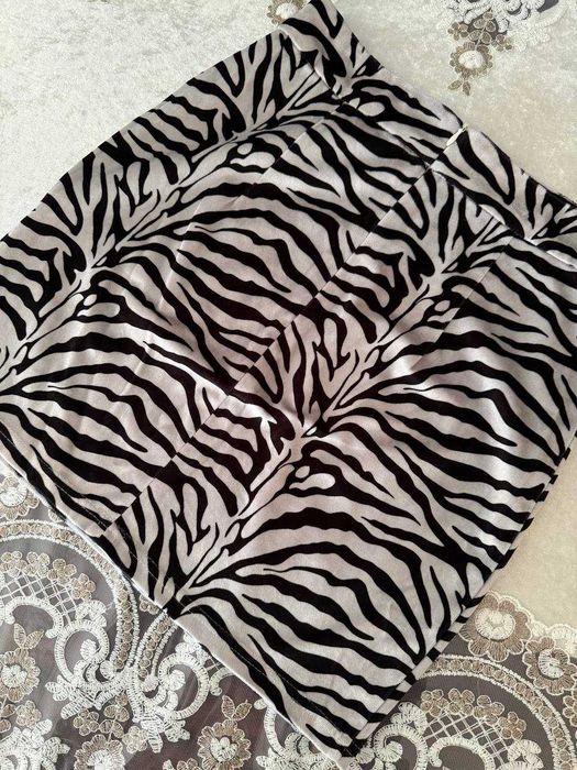 Женское юбках размер S с хорошим качеством