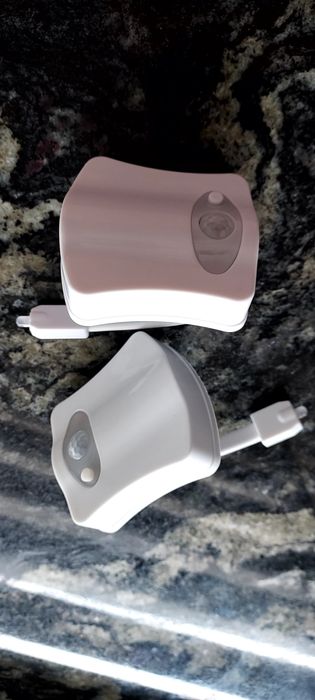 2 lămpi cu senzor de mișcare