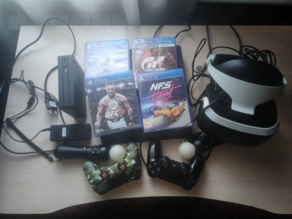 Плейстейшн 4 с виар очками.