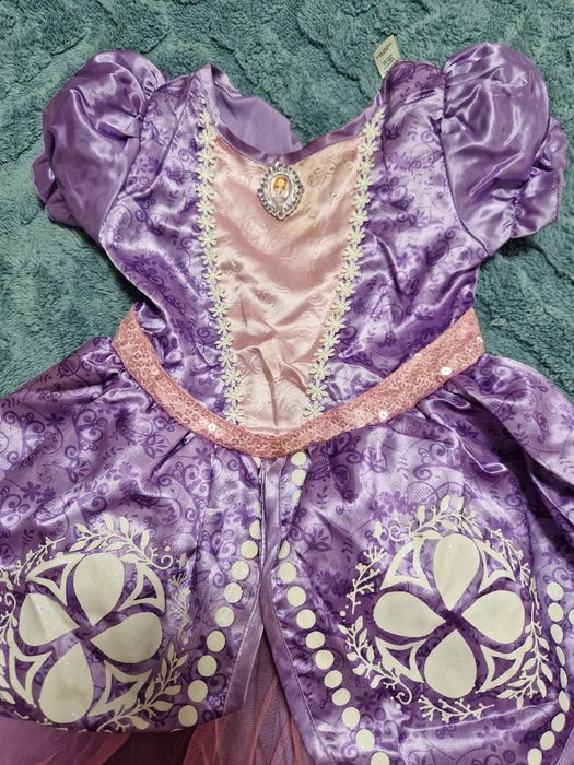 Карнавални рокли / костюми