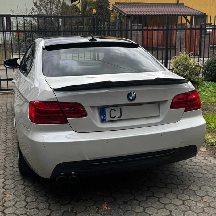 Eleron Lunetă BMW E92 / E93 - Negru Lucios