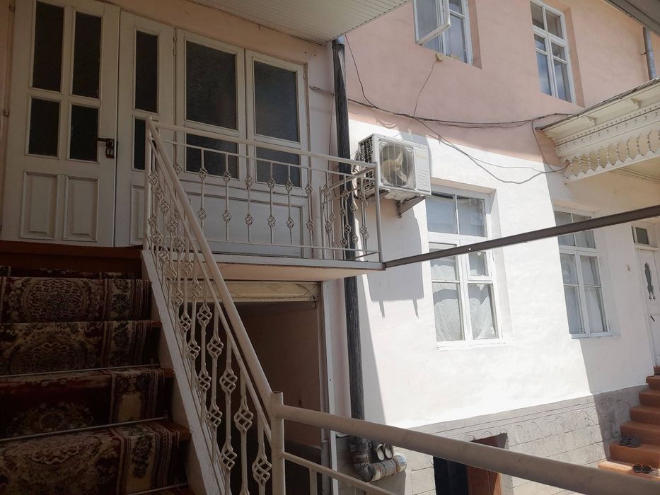 Fayzli va barakali honadon sotiladi 6sotik.Manzil algoritm sayqal kafe