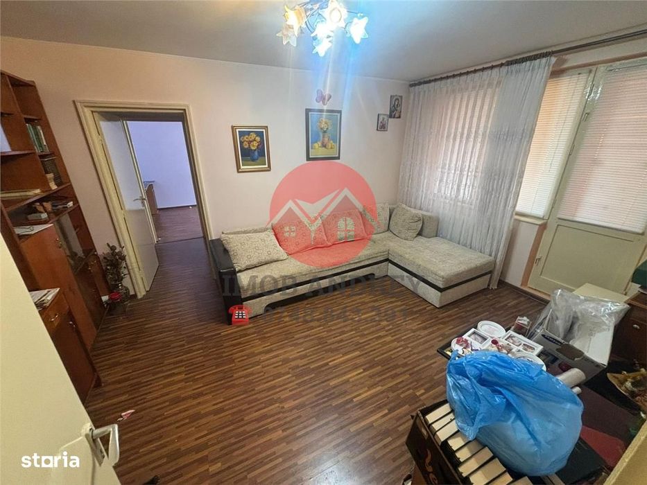 Ap 3 camere decomandat, 62 mp, et.2, zona Taxe-Impozite