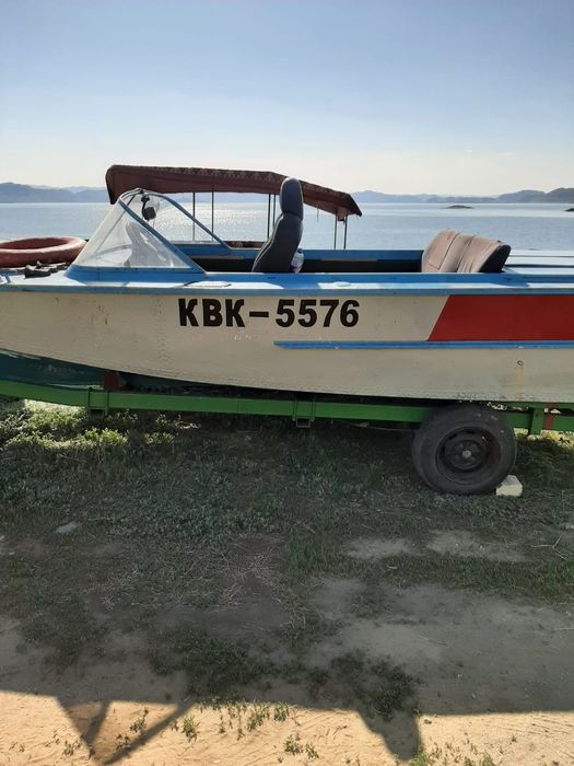 Продам катер Амур