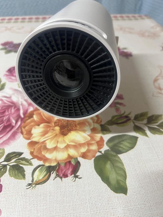 Vând video proiector