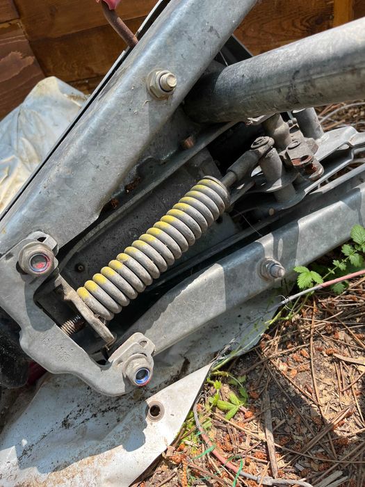 Теглич с опорно колело от каравана