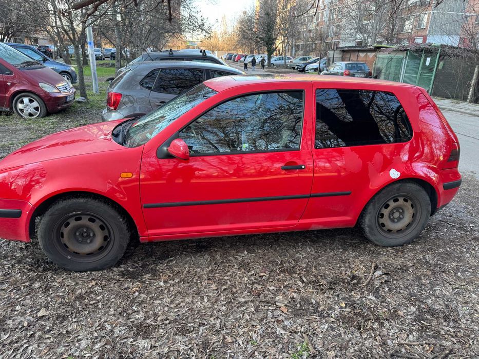 Кола VW Golf IV (4)