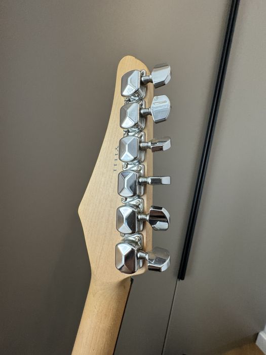 Электро гитара Yamaha ERG121UBL