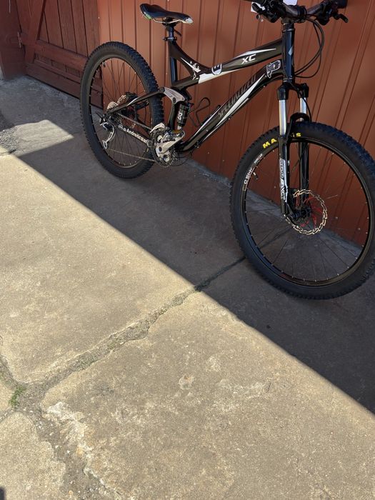 Bicicleta  full suspension specialized