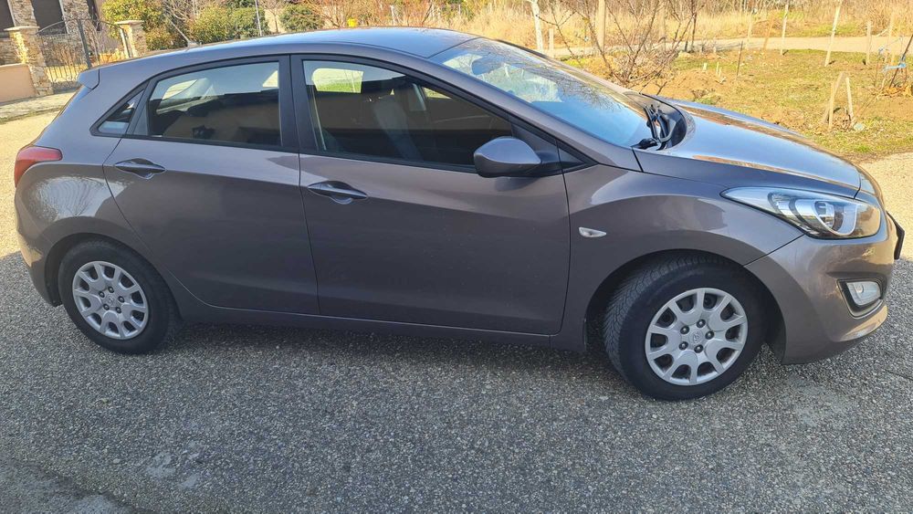 HYUNDAI  I30  inmatriculata 2018