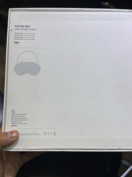 AirPods Max with Smart Case