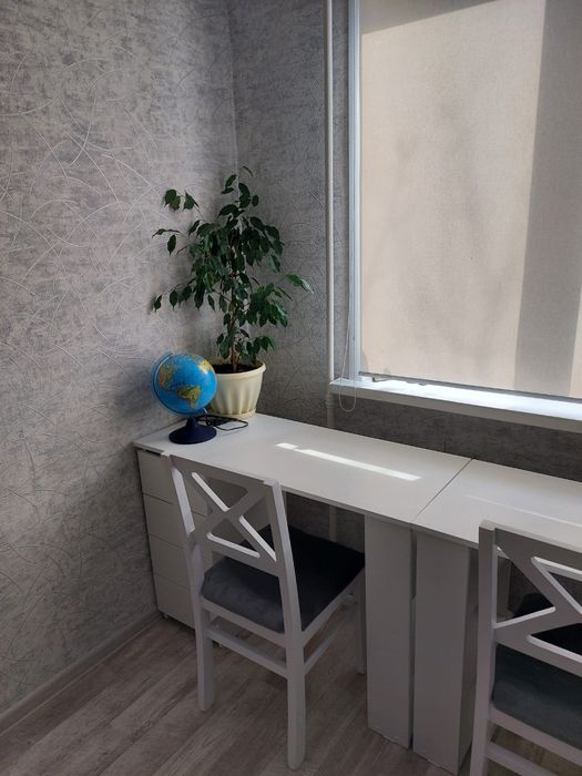 Продам 2 ух.комн кв район маг.Караван