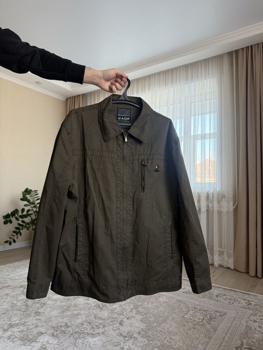 Продам весение куртки