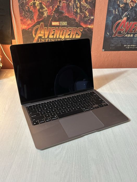 Mac book air 13 2020 на M1